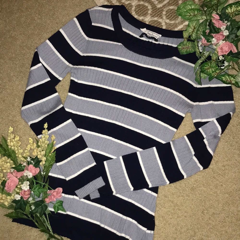Lace up Sweater